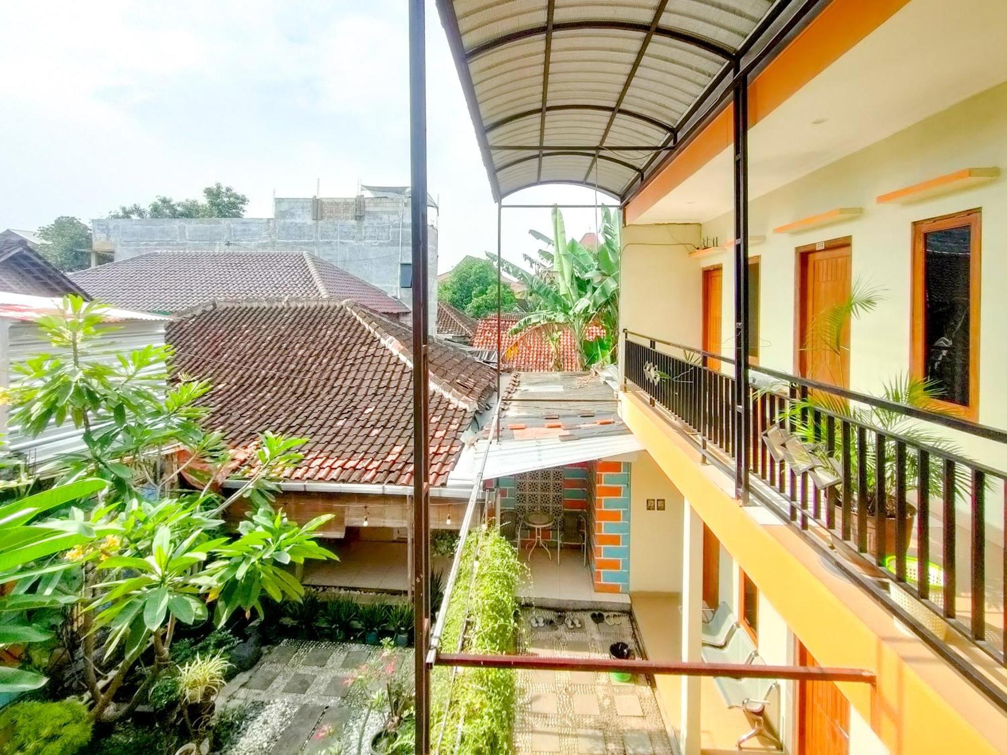 Reddoorz Syariah At Graha Adi Karya Kartasura Hotel Kartosuro Екстериор снимка