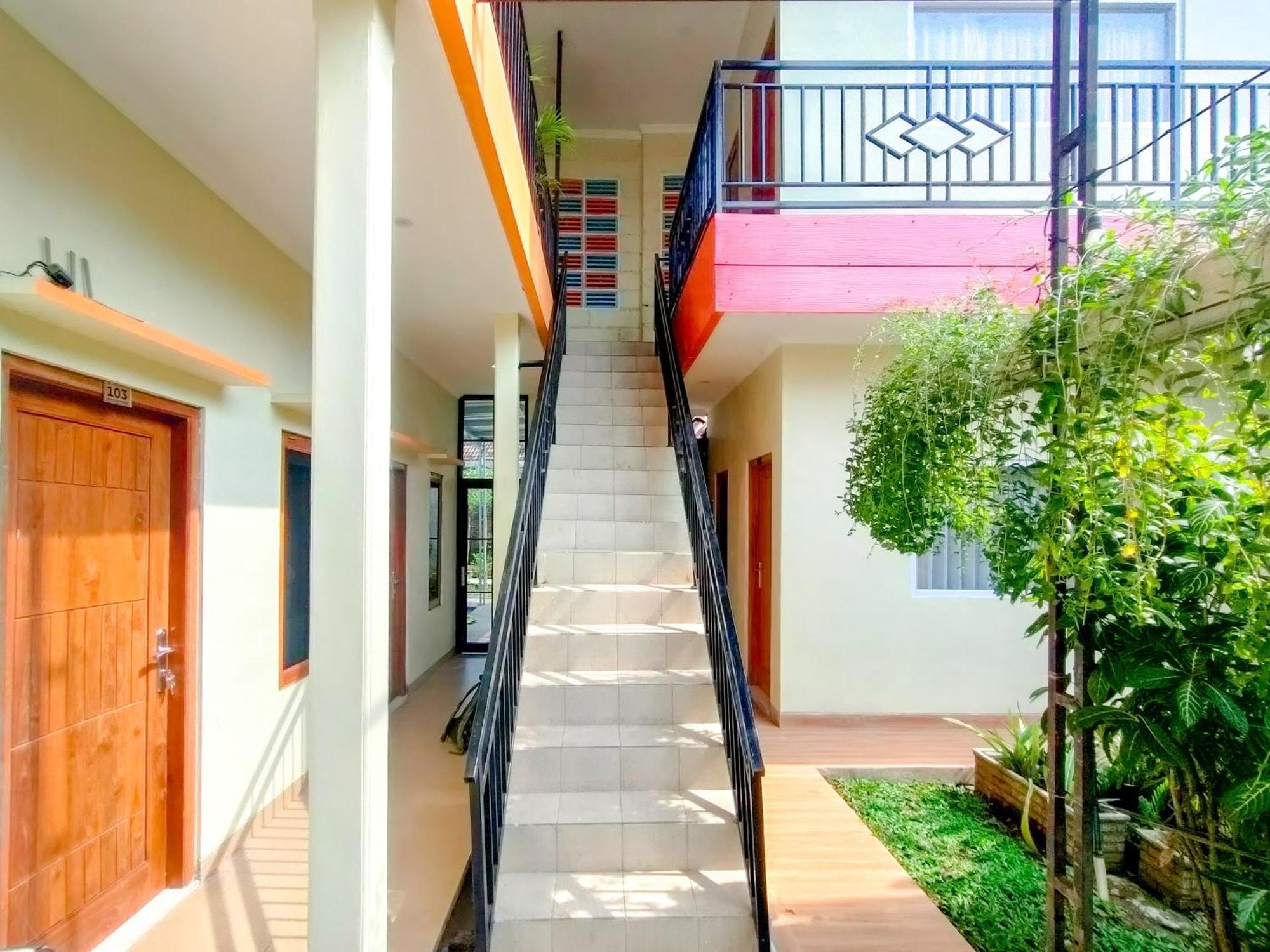 Reddoorz Syariah At Graha Adi Karya Kartasura Hotel Kartosuro Екстериор снимка